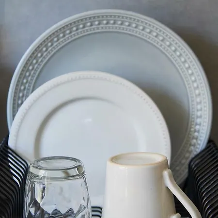 Belem Light Filled Apartment, By Timecooler