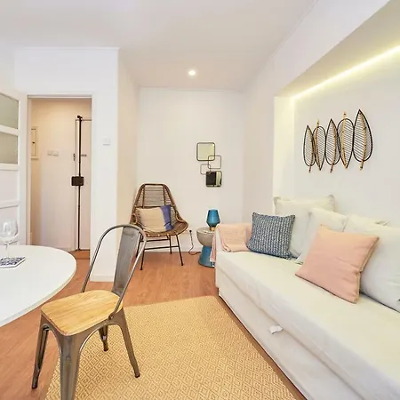 Belem Light Filled Apartment, By Timecooler Lisbon