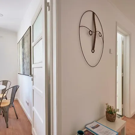 Belem Light Filled Apartment, By Timecooler 公寓
