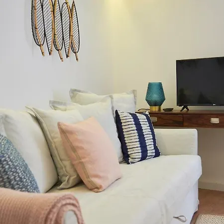 Belem Light Filled Apartment, By Timecooler アパート *